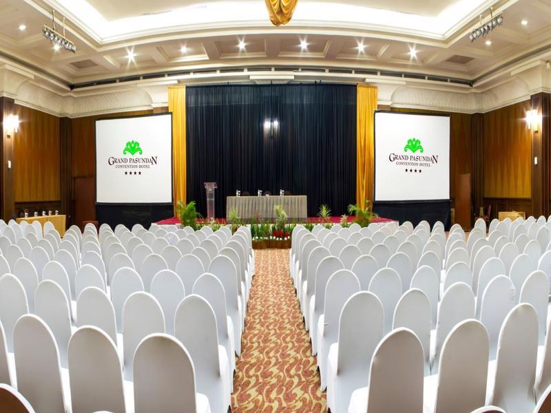 Grand Pasundan Convention Hotel Bandung Kültér fotó