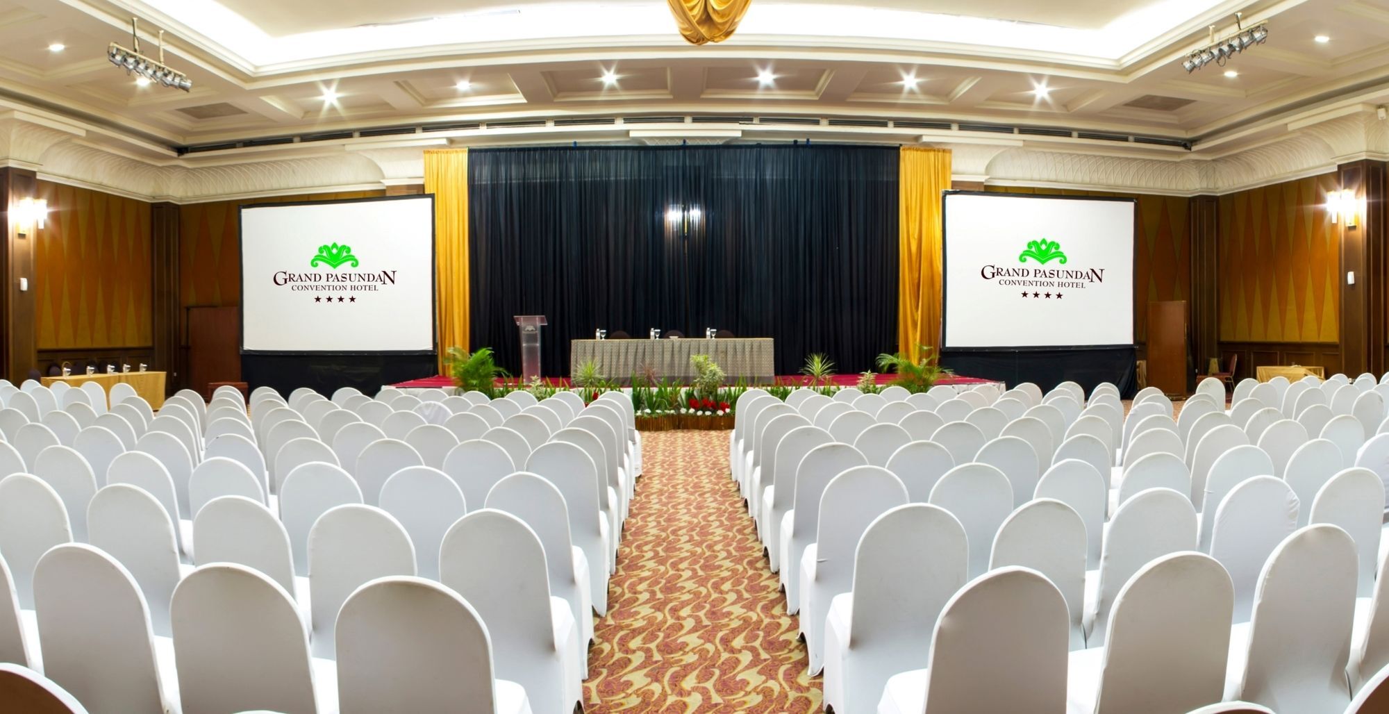 Grand Pasundan Convention Hotel Bandung Kültér fotó