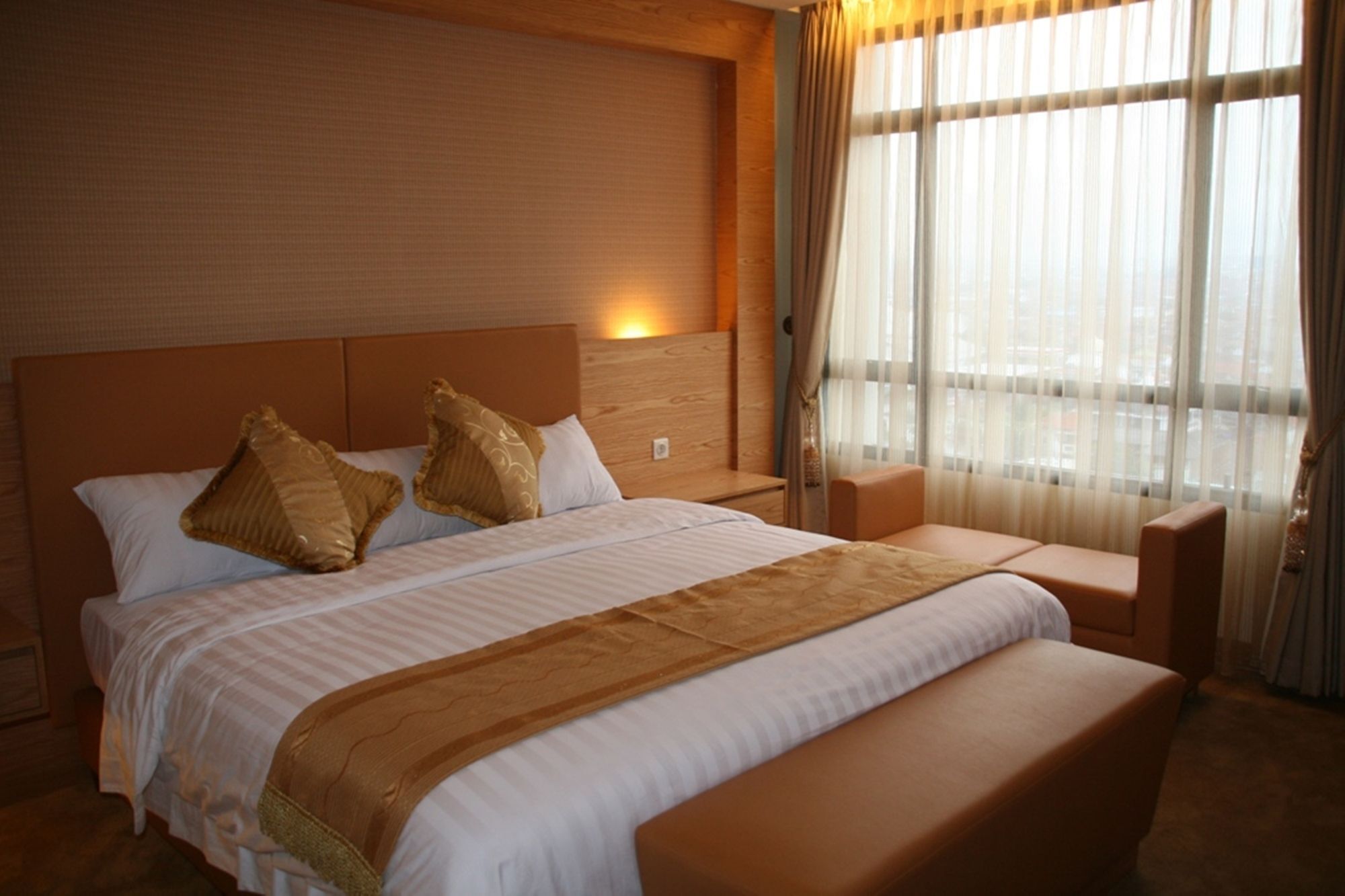 Grand Pasundan Convention Hotel Bandung Kültér fotó